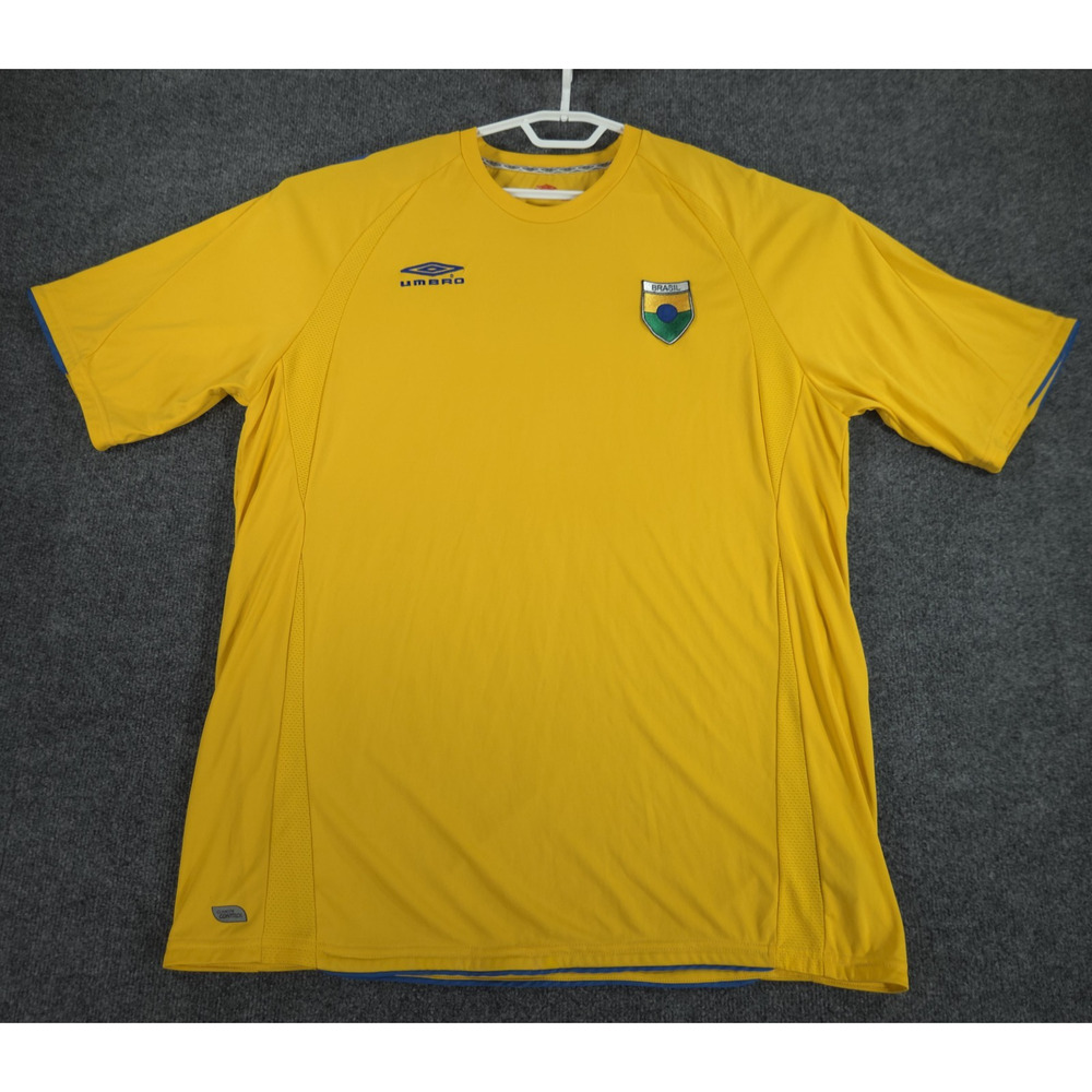 Umbro Brazil Brasil Size XL Extra Large Climate Control Football Soccer Jersey